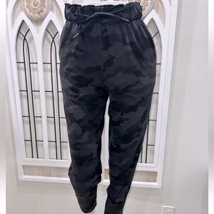 Lululemon keep moving pant